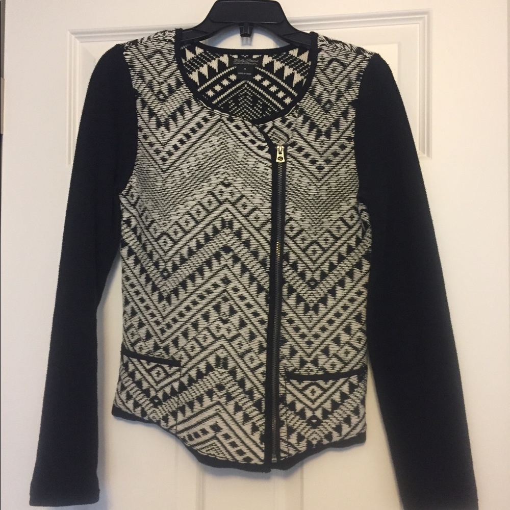 Cute Lucky Brand zip up sweater